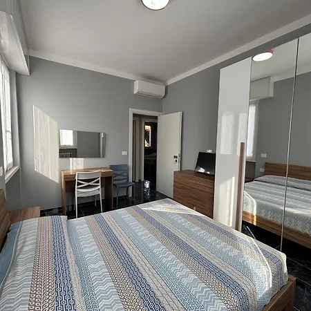 公寓 Casa Genova Arenzano - Vicino Alla Stazione - 5 Minuti A Piedi Dal Mare
